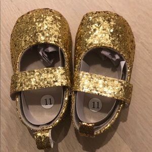 SOLD Gold sparkly shoes